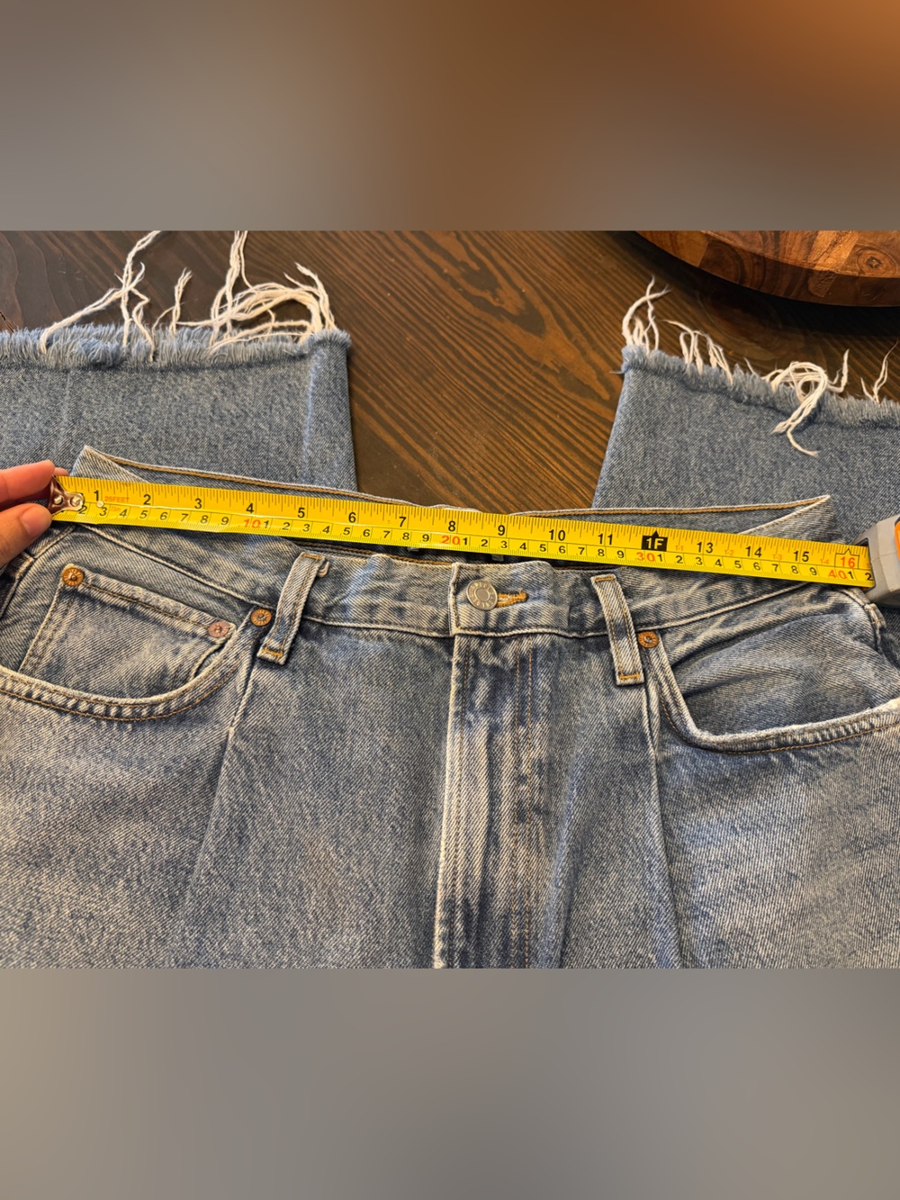 Agolde Dagna Pleated Raw Hem Jeans - Picture 6 of 8